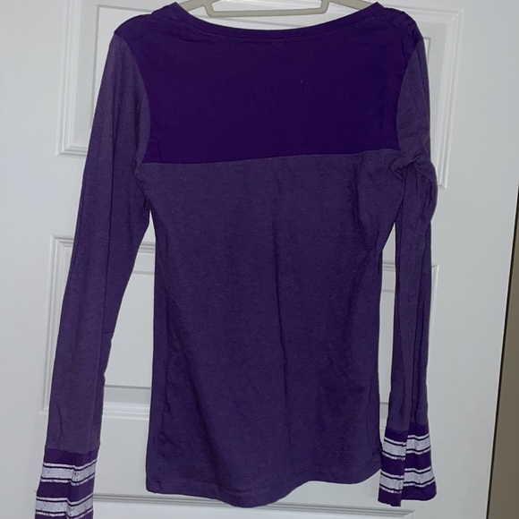 ouray sportswear Tops Ouray Sportswear Medium Looks Great Poshmark